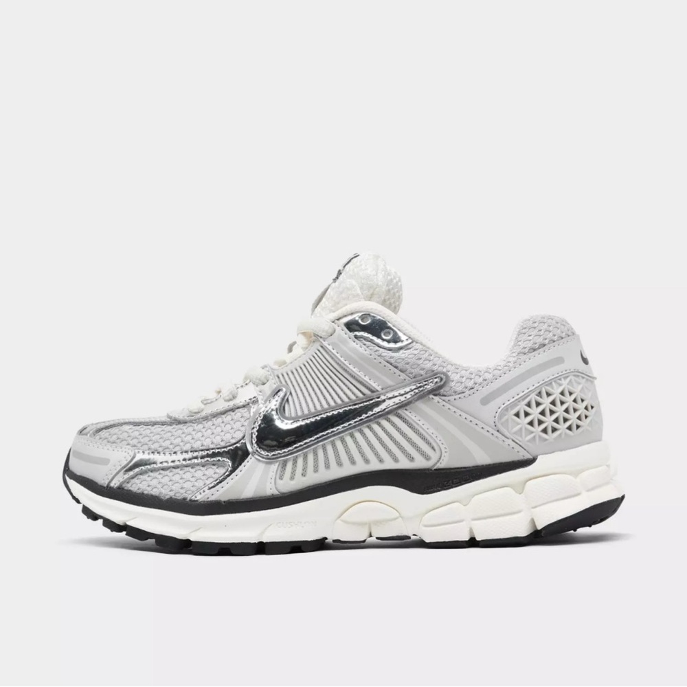 nike zoom vomero 5